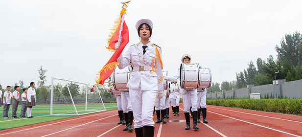 全新起航 筑梦翰德 新学期升旗仪式